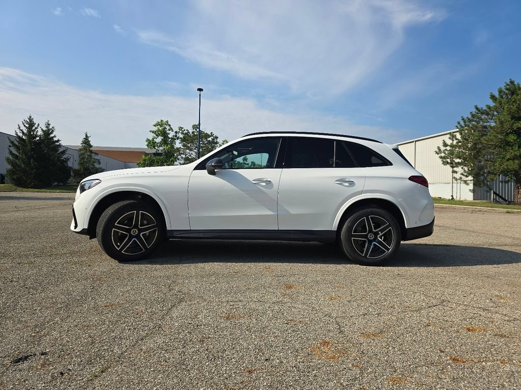 New 2026 Polar White Mercedes-Benz GLC 300 image 51