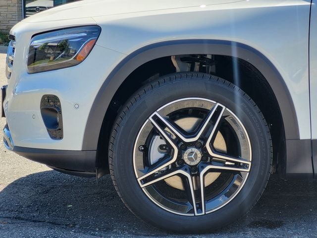 New 2026 Polar White Mercedes-Benz GLB 250 image 16