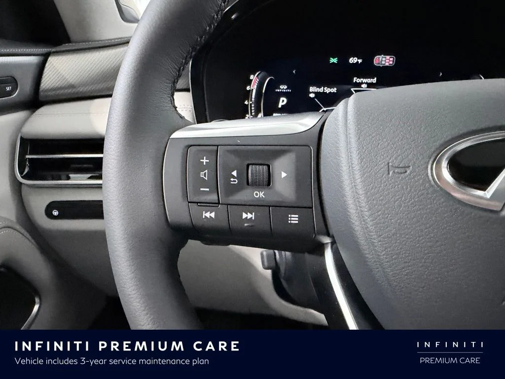 New 2026 RADIANT WHITE INFINITI Luxe FWD image 25
