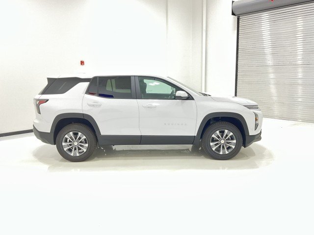 New 2027 Summit White Chevrolet LT image 3