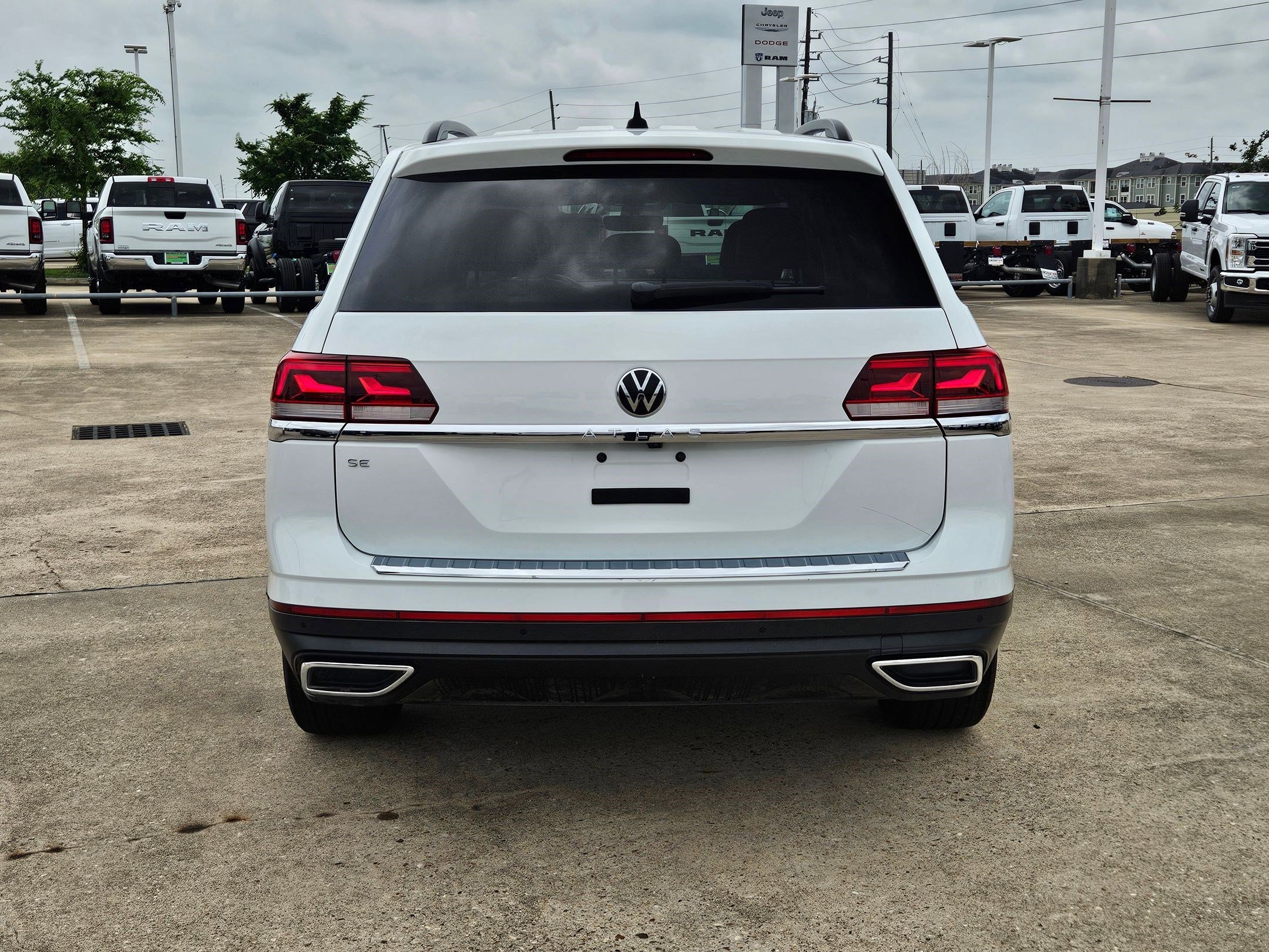 Certified Used 2023 Pure White Volkswagen 2.0T SE w/Technology image 4