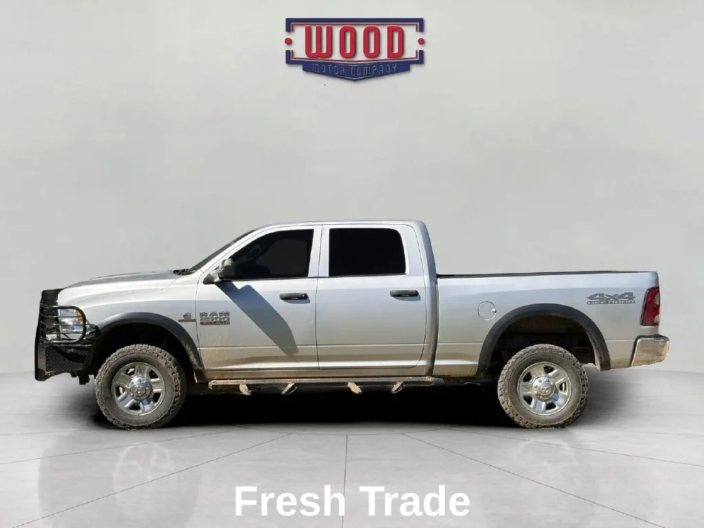 Used 2018 Bright Silver Clearcoat Metallic Ram Tradesman image 4
