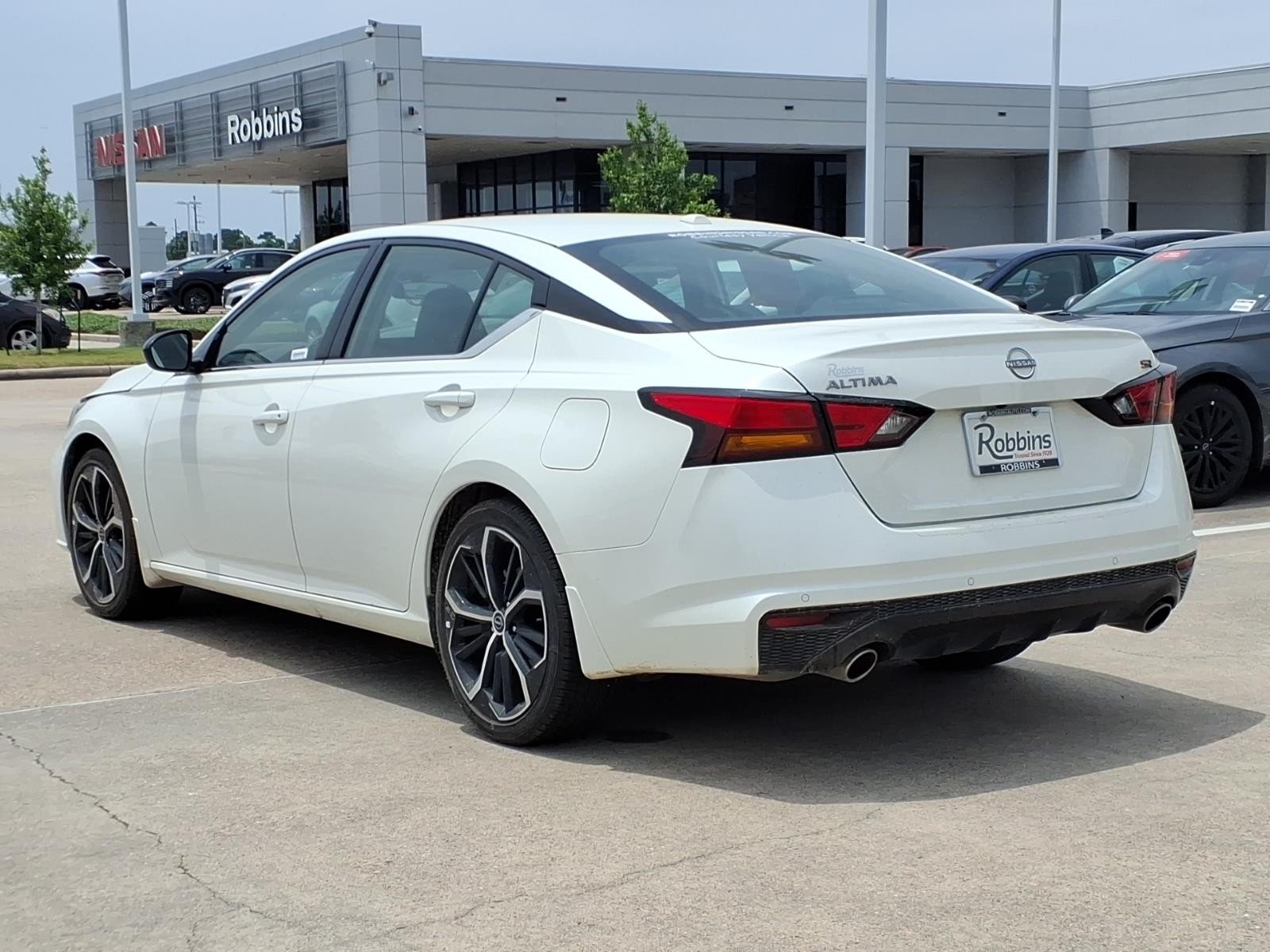 2025 Nissan Altima SR - 7