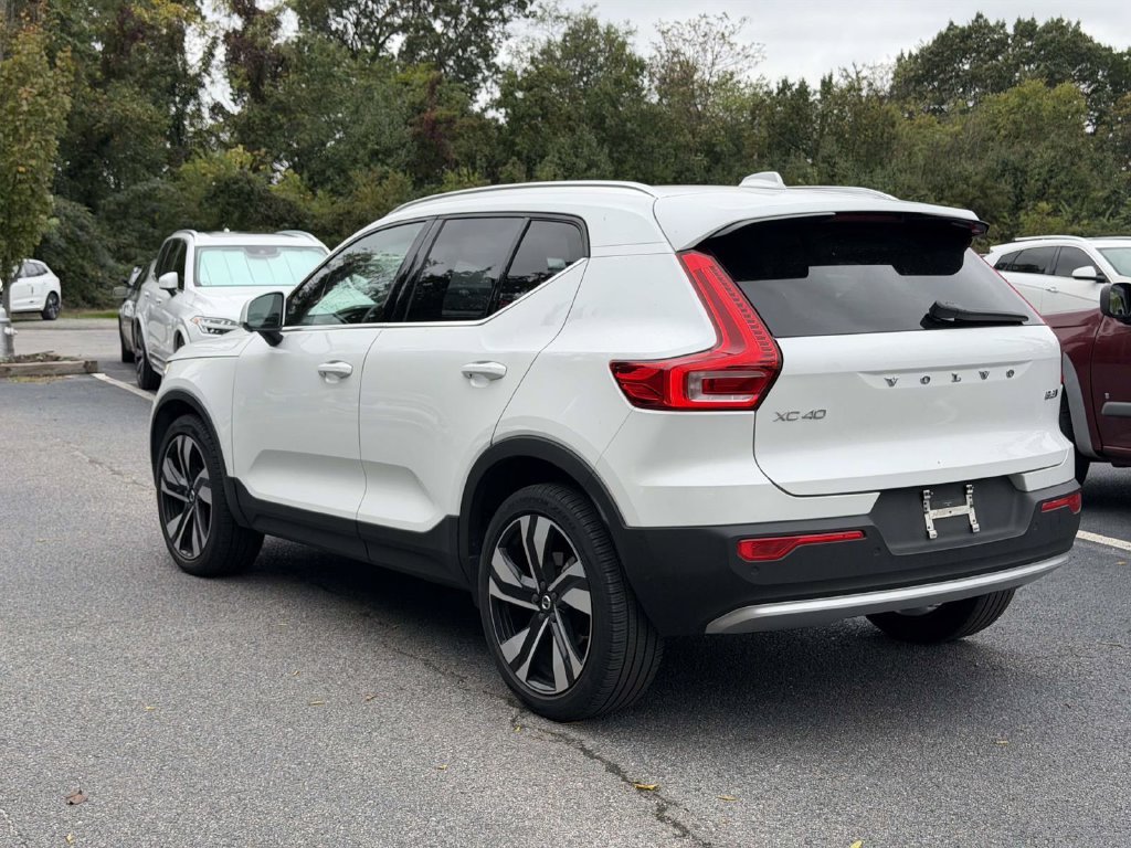 Used 2023 White Volvo Ultimate image 3