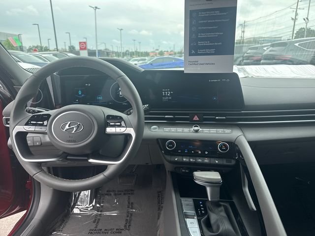 Used 2023 Red Hyundai SEL image 15
