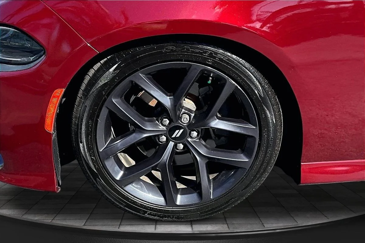 Used 2019  Dodge GT RWD image 31