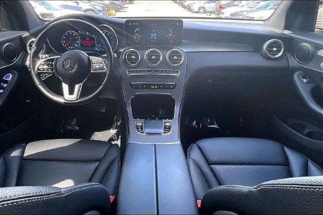Certified Used 2022  Mercedes-Benz GLC 300 image 11