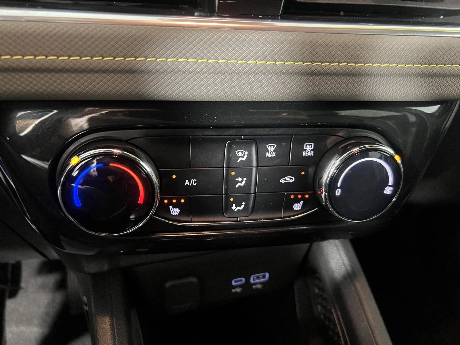 Used 2024 Fountain Blue Chevrolet ACTIV image 38