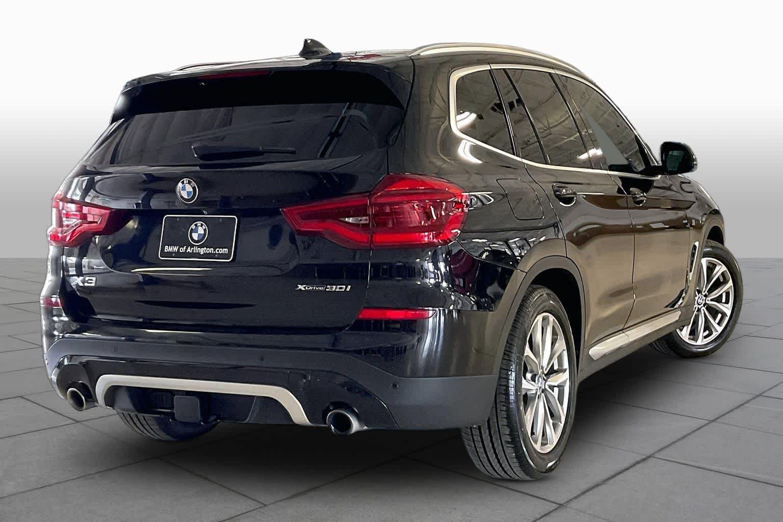 Used 2019 Black Sapphire Metallic BMW xDrive30i image 12