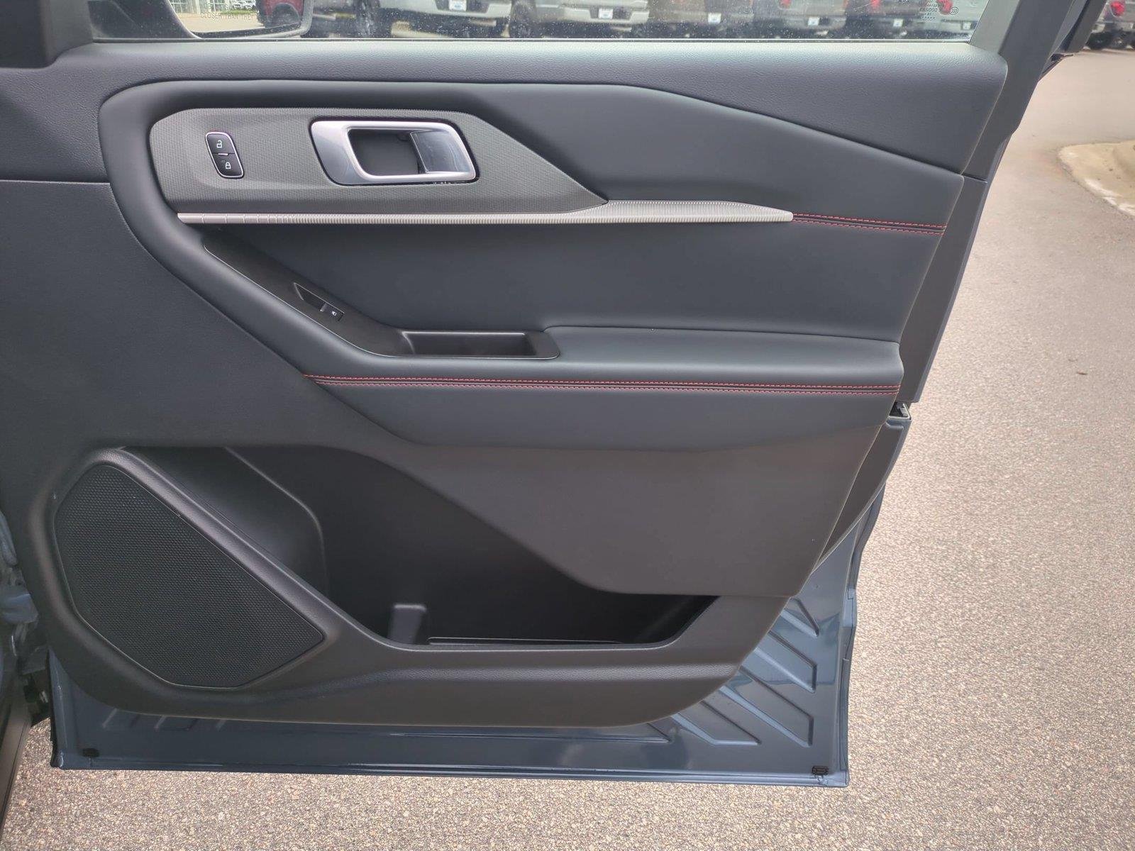 Used 2025 Vapor Blue Ford ST image 39