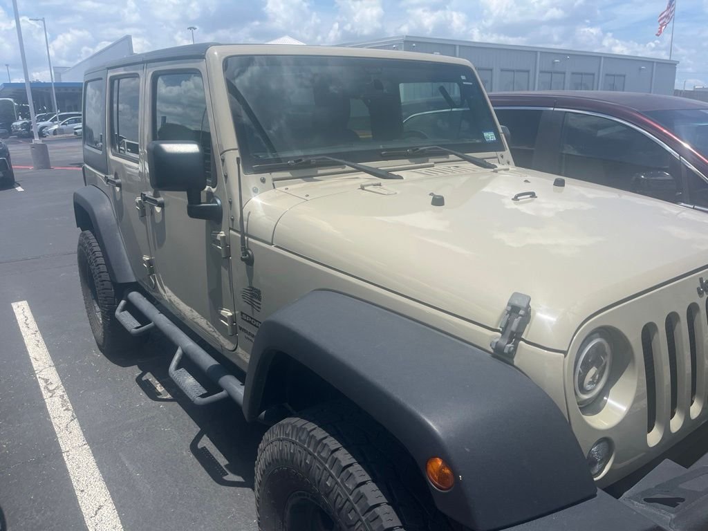 Used 2017 Gobi Clearcoat Jeep Unlimited Sport image 3