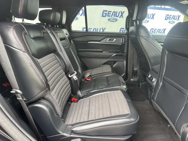 Certified Used 2025 Black Metallic Ford ST-Line image 18