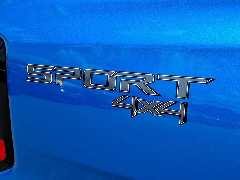 New 2026 Velocity Blue Metallic Ford XLT image 10