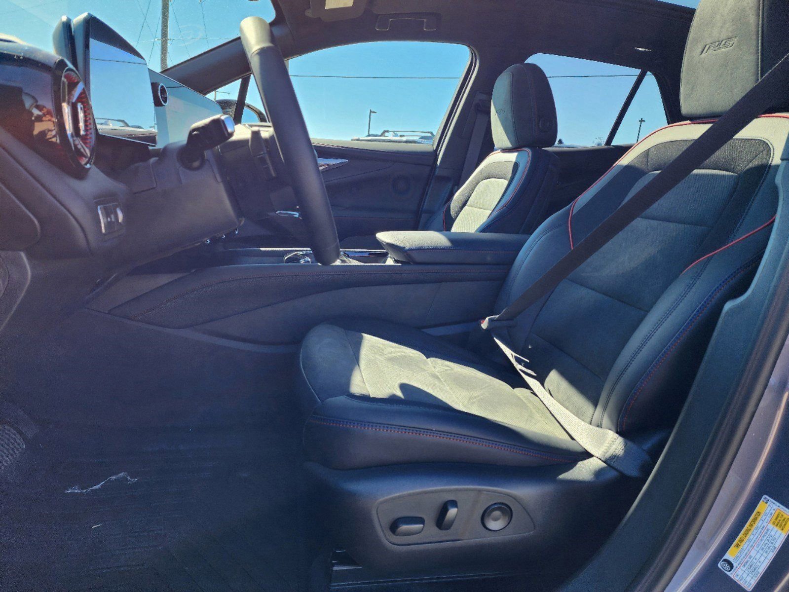 2025 Chevrolet Blazer EV RS - Photo 19