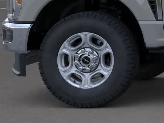 New 2026 Avalanche Ford XLT image 18