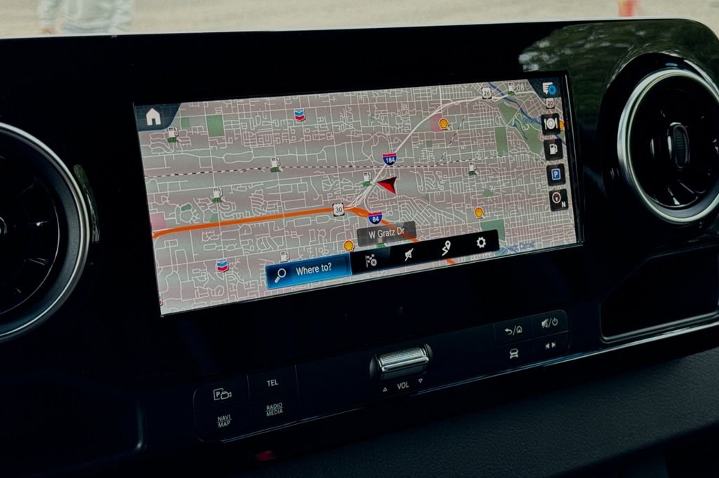 Used 2024 Gray Mercedes-Benz Cargo 144 WB image 18