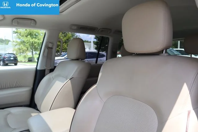 Used 2018 Pearl White Nissan SL image 19