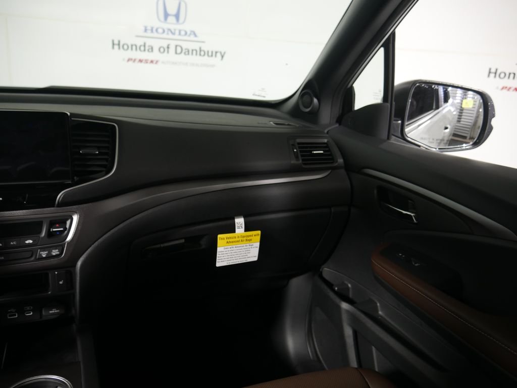 New 2026 Platinum White Pearl Honda RTL image 14