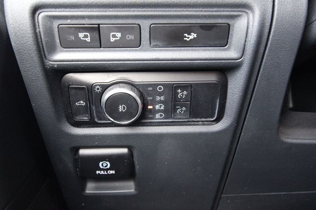 Used 2022  Ford XLT image 23
