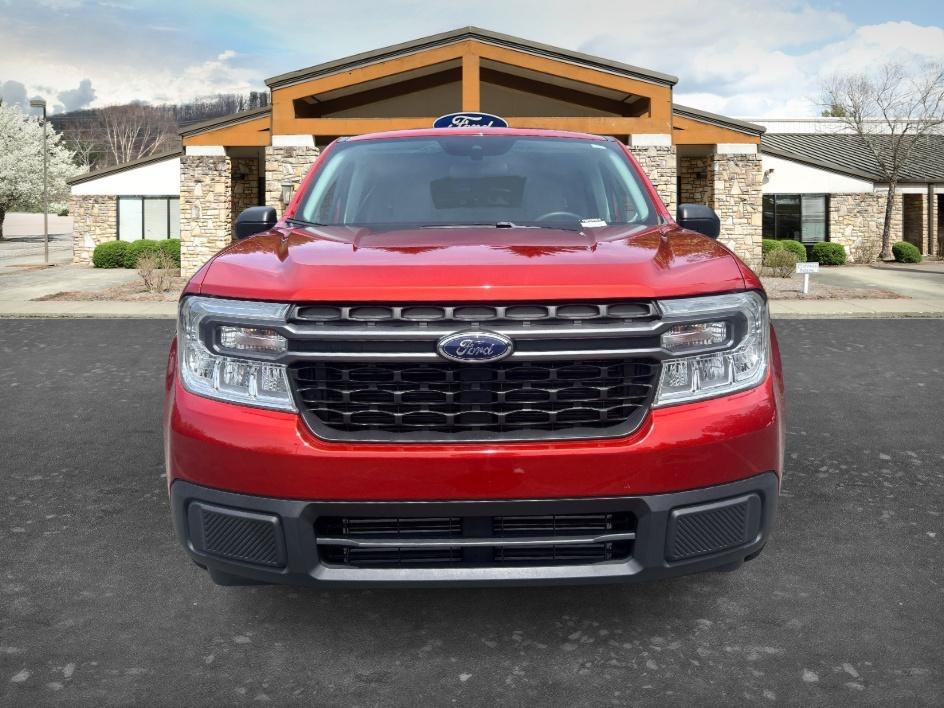 Used 2022 Chili Pepper Red Ford XLT image 2