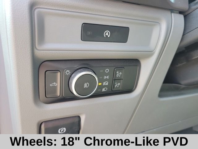 Used 2025 White Ford XLT image 9