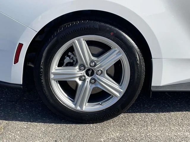 New 2026 Oxford White Ford EcoBoost® Fastback image 7