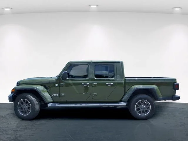 Used 2022 Green Jeep Overland image 14