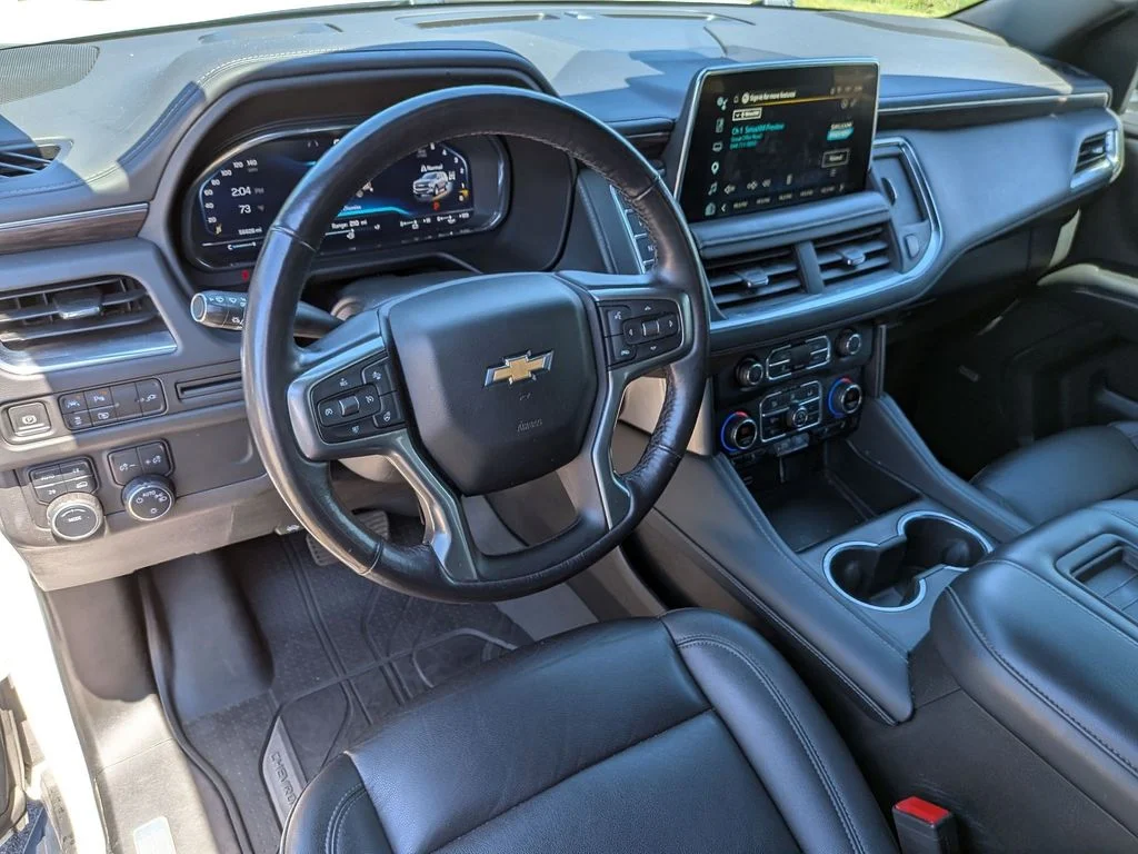 Used 2022 White Chevrolet LT image 10