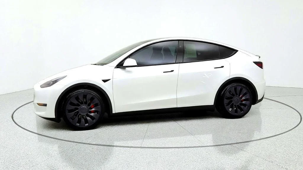 Used 2024 Pearl White Multi-Coat Tesla Performance AWD image 8