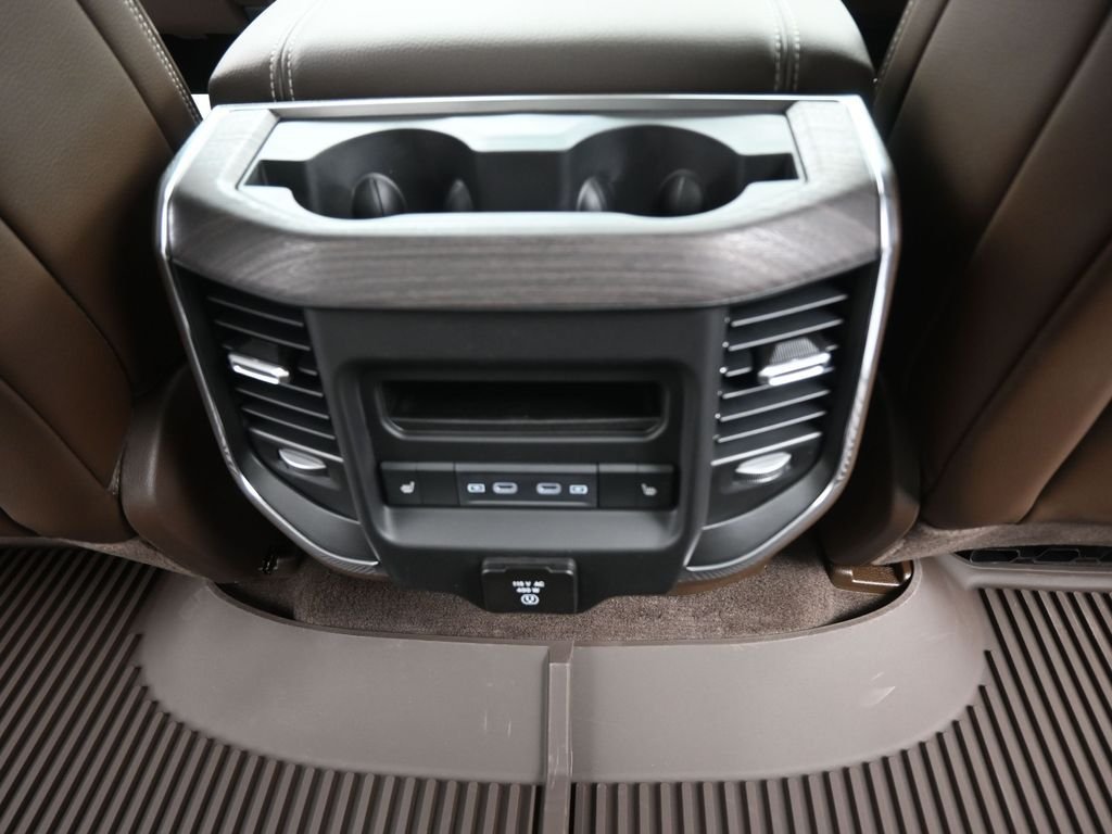New 2026 Molten Red Pearl-Coat Exterior Paint RAM Laramie image 24