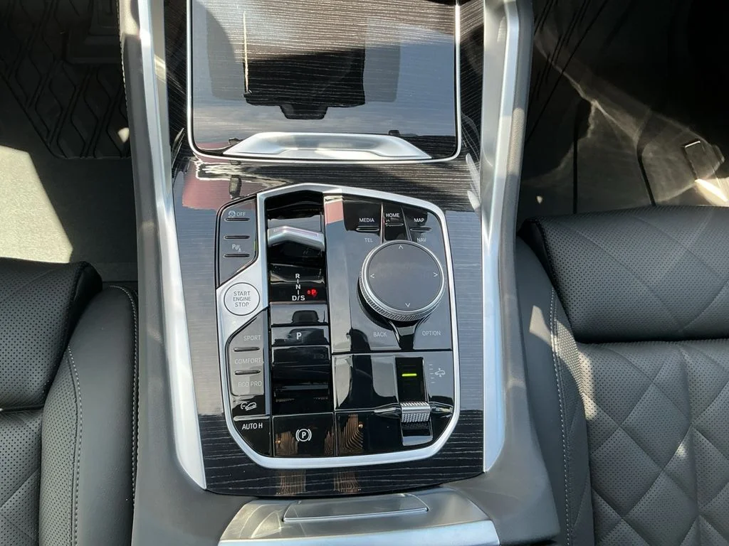 New 2026 Gray BMW xDrive40i image 13