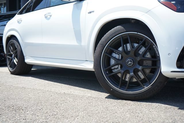 New 2026 MANUFAKTUR Moonlight White Metallic Mercedes-Benz AMG® GLE 53 4MATIC+ Coupe image 51