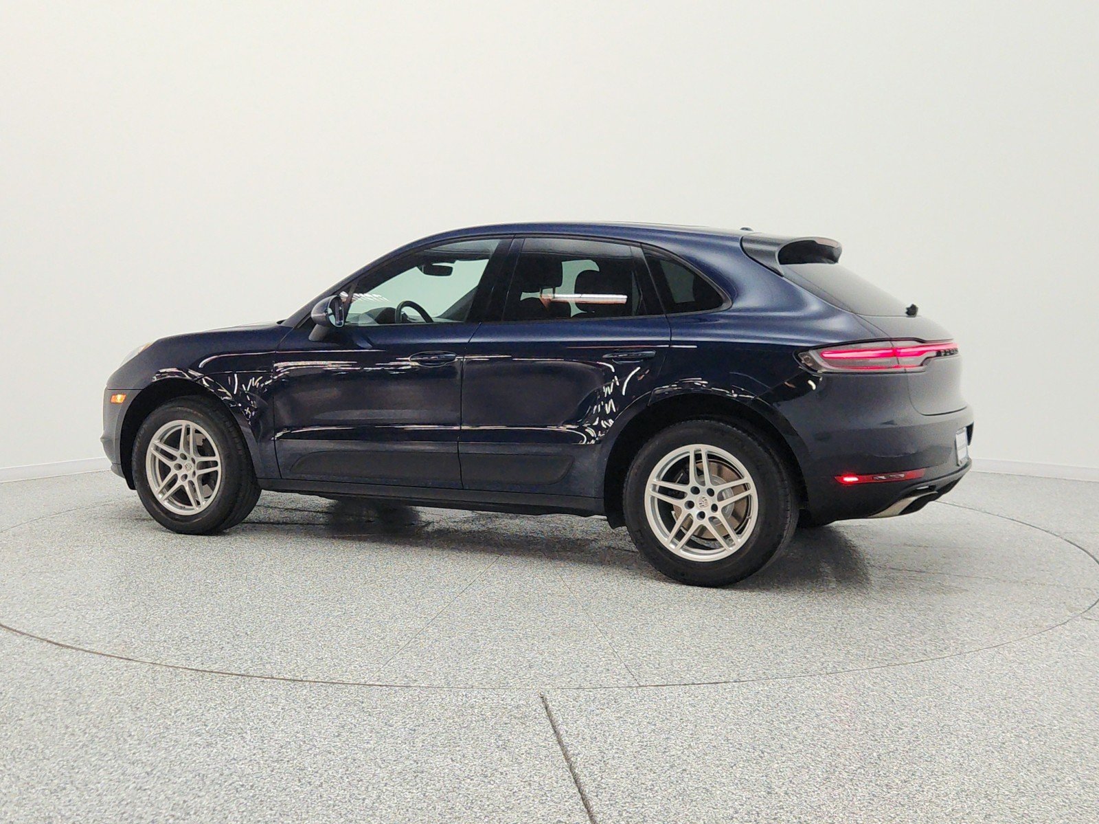Used 2020 Volcano Grey Metallic Porsche AWD image 8