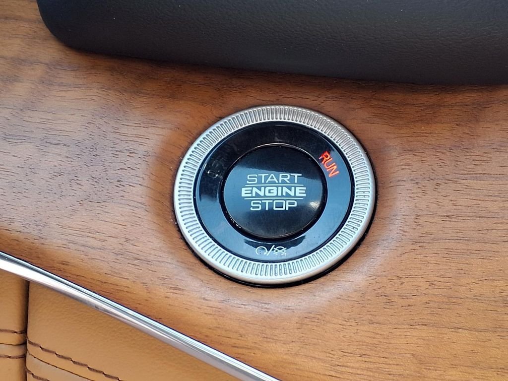 Used 2024 Black Jeep Summit Reserve image 25
