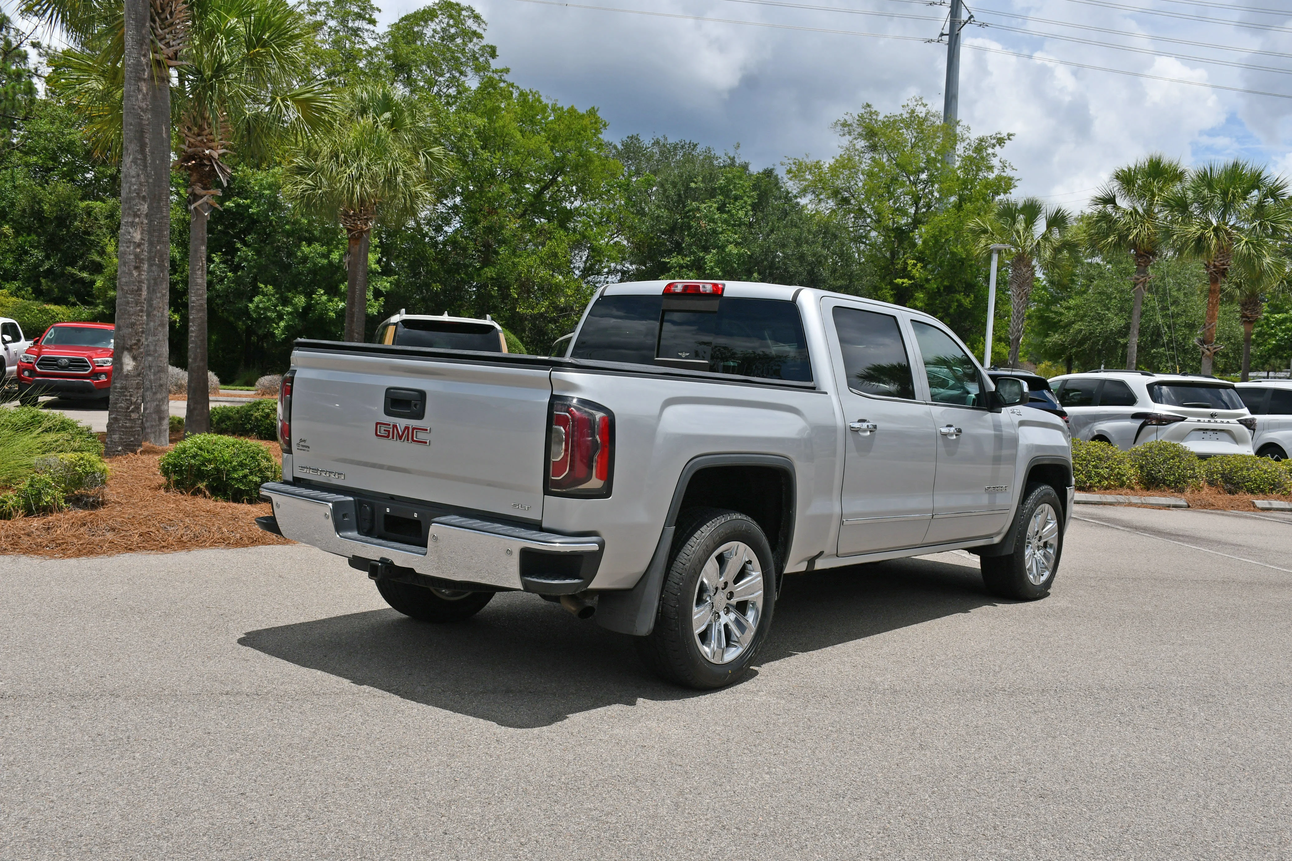 Used 2017 Silver GMC SLT image 2