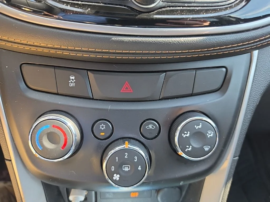Used 2021 Silver Chevrolet LT image 23