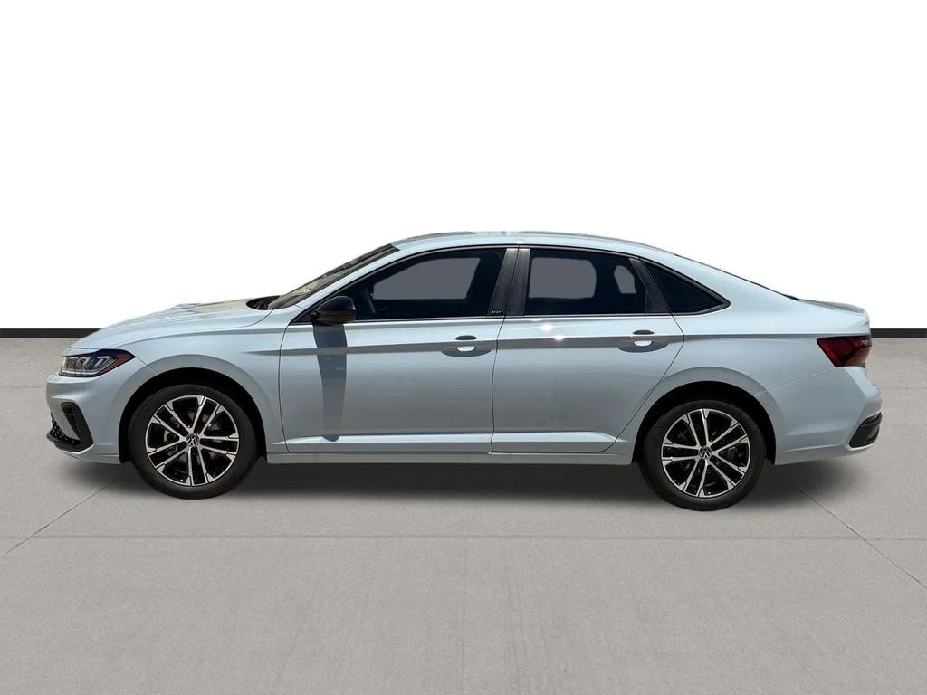 Used 2026 Monument Gray Volkswagen 1.5T Sport image 9