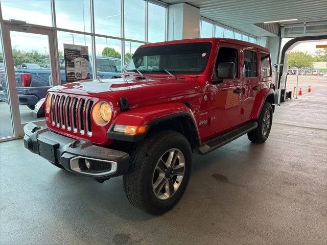 Used 2021 Firecracker Red Jeep Unlimited Sahara image 15