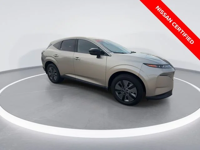 Used 2025 Gold Nissan SL image 2