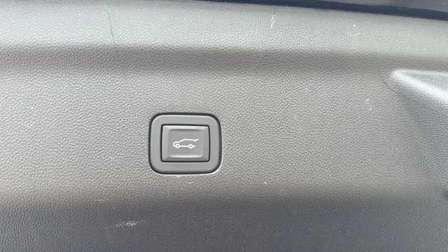 Used 2024 Black Chevrolet High Country image 16