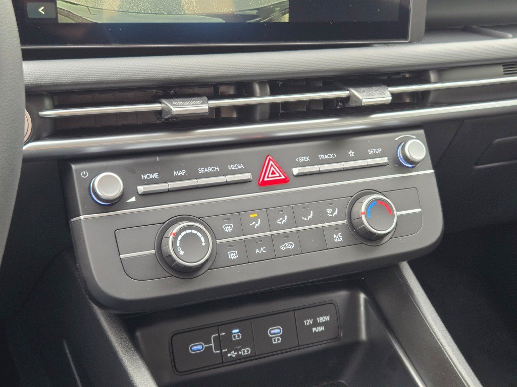 New 2026 Phantom Black Hyundai SE image 23