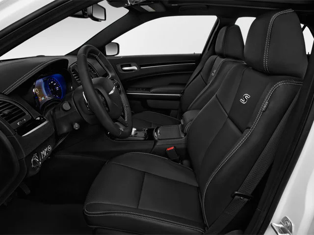 Used 2018 Red Chrysler Touring image 10