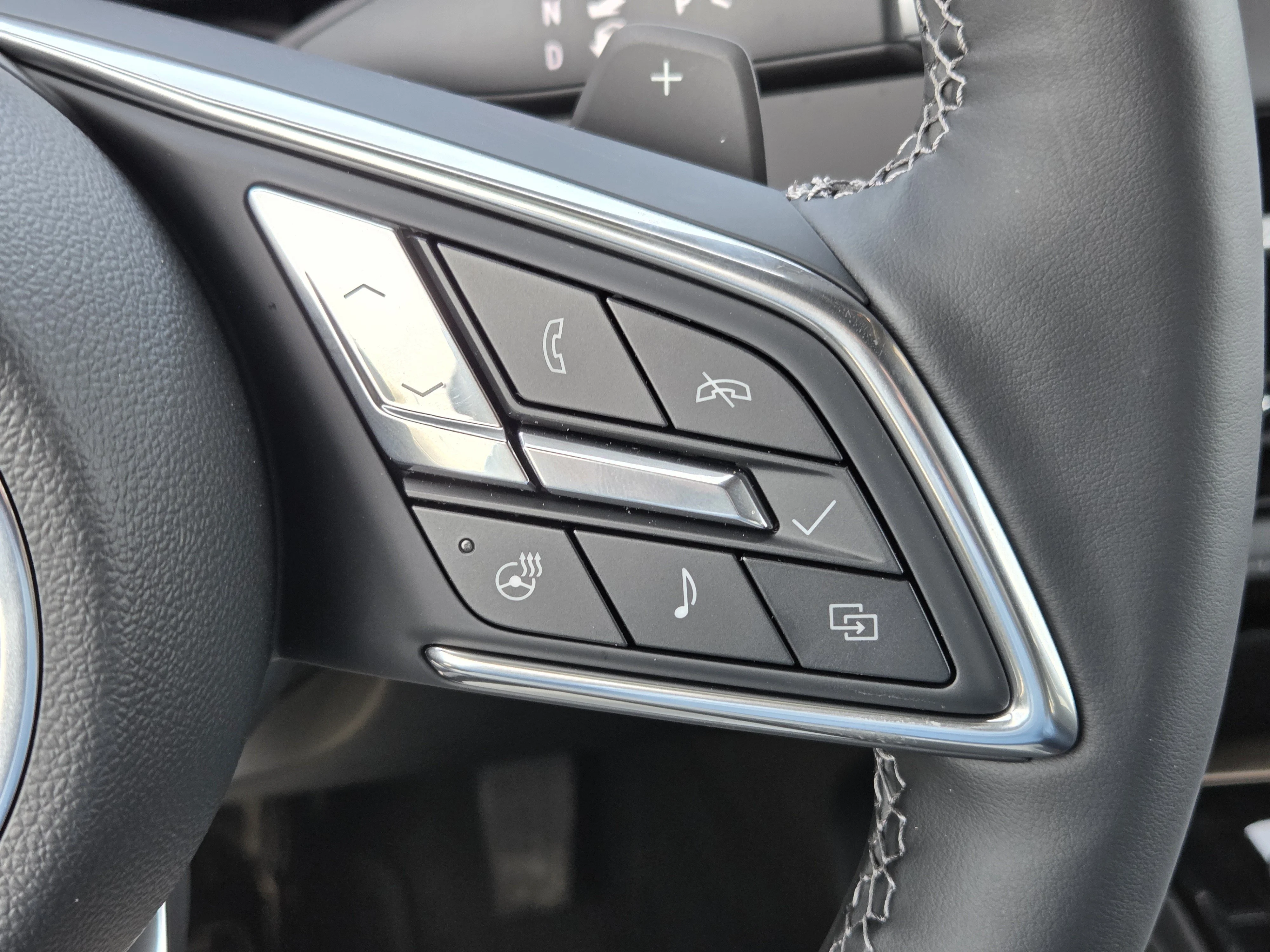 New 2026 Ebony Twilight Metallic Buick Avenir image 17