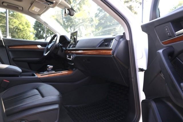 Used 2023 Glacier White Metallic Audi 45 S line Premium image 42