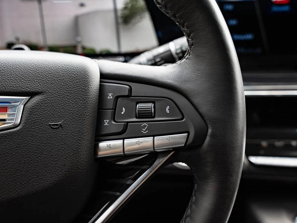 Used 2023 Crystal White Tricoat Cadillac Sport image 33