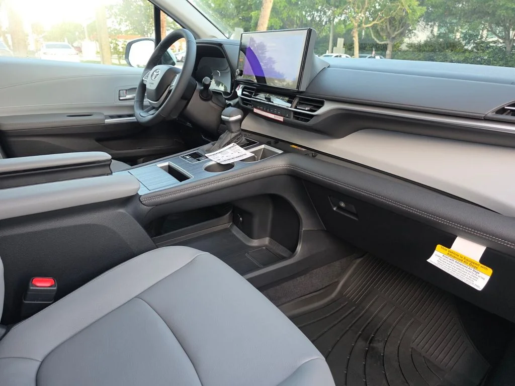 New 2026 Wind Chill Pearl <sup>1</sup> Toyota  XLE image 13