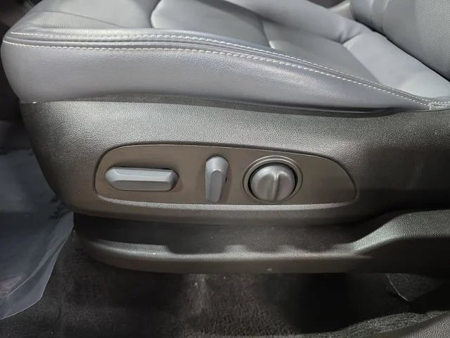 2023 Buick Enclave Essence - Photo 32
