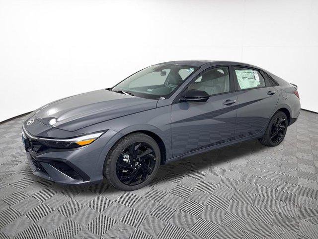 New 2026 Gray Hyundai SEL Sport Plus image 2