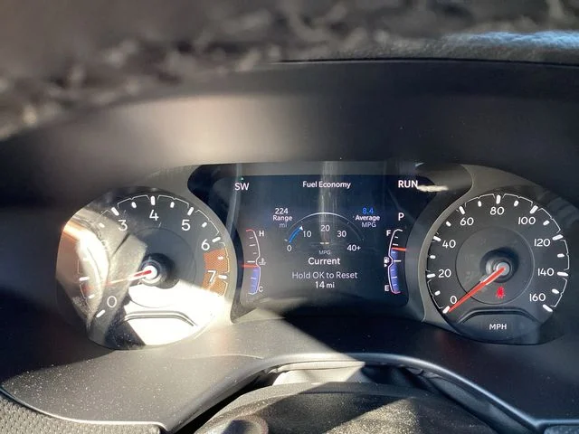 New 2026 Pearl Jeep LATITUDE ALTITUDE 4X4 image 17