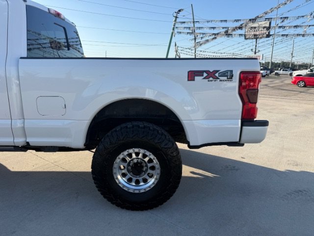 Used 2019 White Ford Platinum image 11